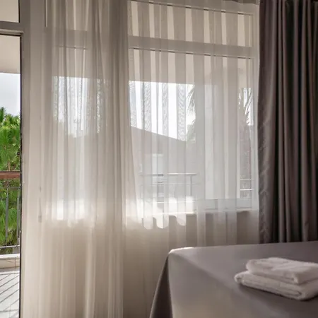 Hotel Ola *